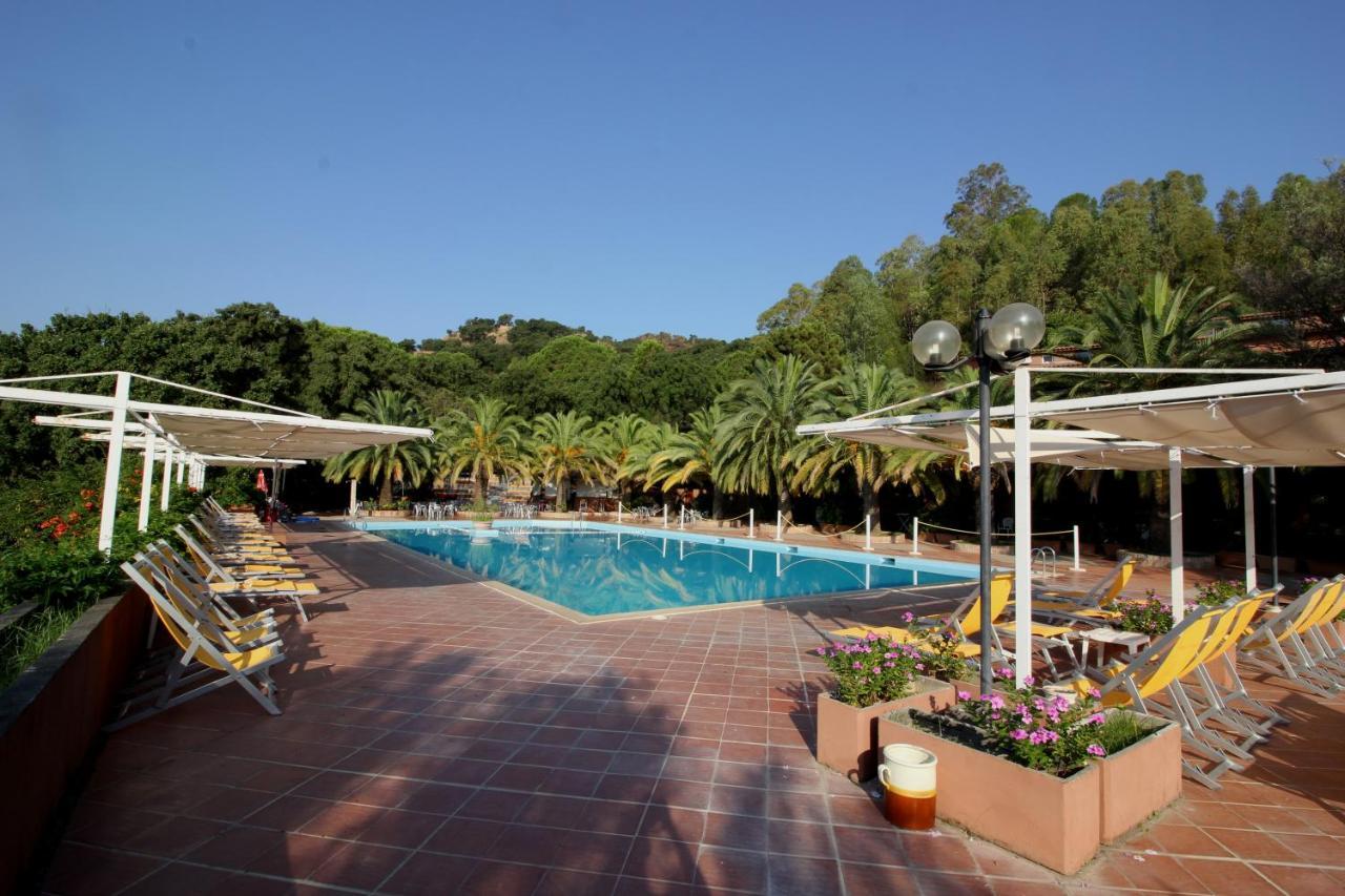 Hotel Villaggio Calaghena มอนเตปาโอเน ภายนอก รูปภาพ