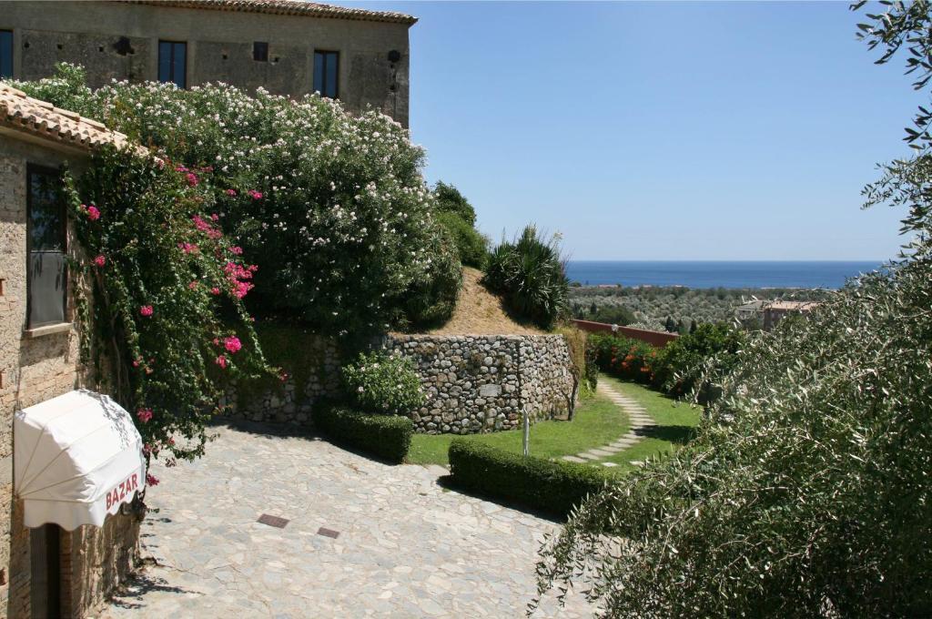 Hotel Villaggio Calaghena มอนเตปาโอเน ภายนอก รูปภาพ