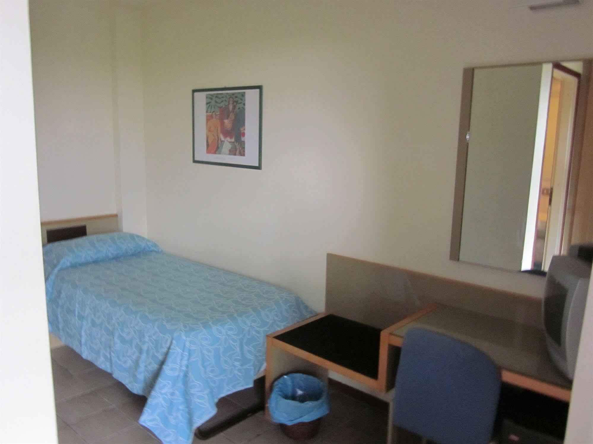 Hotel Villaggio Calaghena มอนเตปาโอเน ภายนอก รูปภาพ