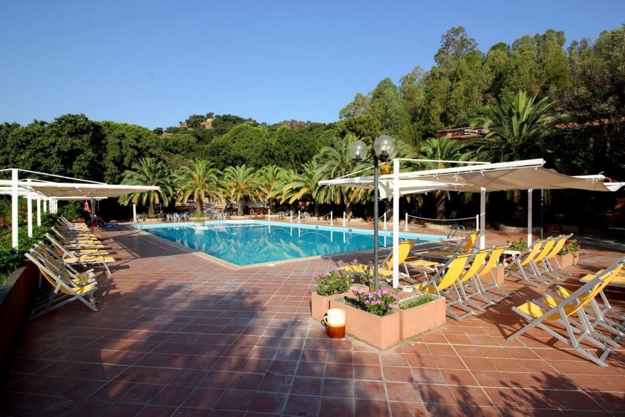 Hotel Villaggio Calaghena มอนเตปาโอเน ภายนอก รูปภาพ